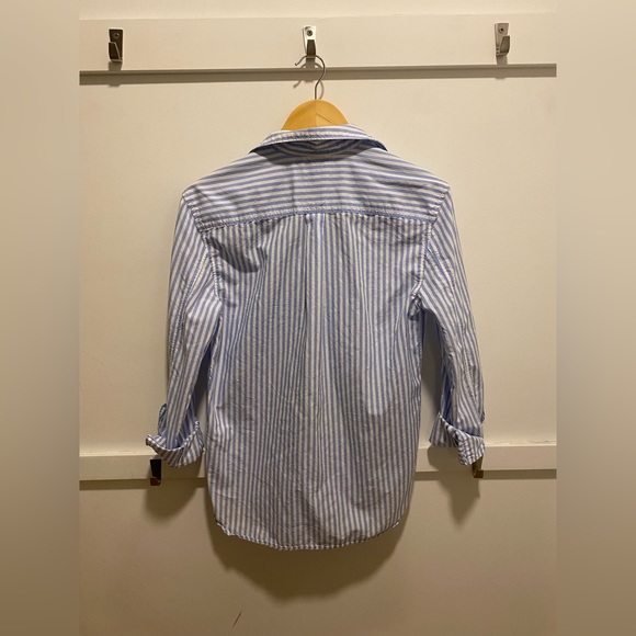 H&M/ label of graded goods Relaxed fit button down lightweight shirt - Picture 2 of 5
